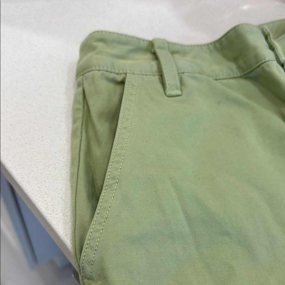 Aritzia Green Chinos Relaxed Fit Lightweight - Picture 2 of 8